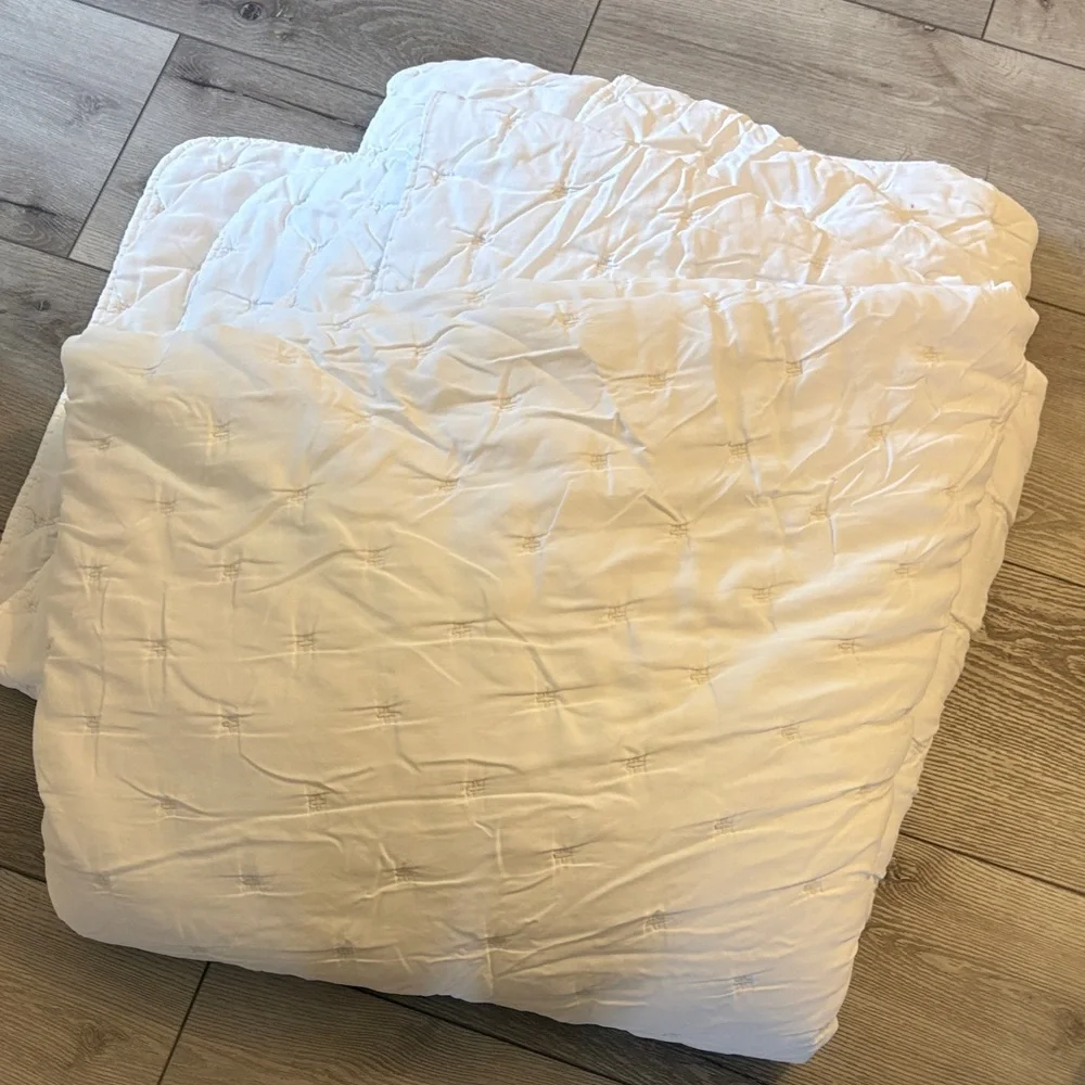 Luxurious White Cross stitch Quilted Comforter by Pottery Barn